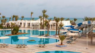 El Mouradi Djerba Menzel - Ultra first minute, 